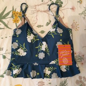 NWT Kortni Jeane Blue Floral Scoop Back Top SMALL